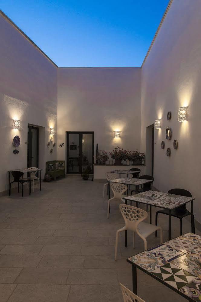 Masseria Palane Bed & Breakfast